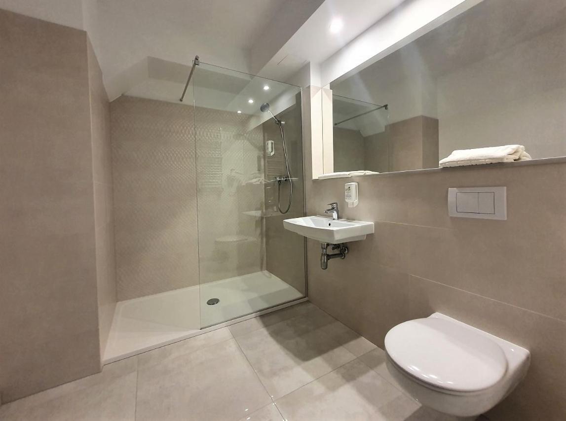 רשין Green Garden Hotel מראה חיצוני תמונה